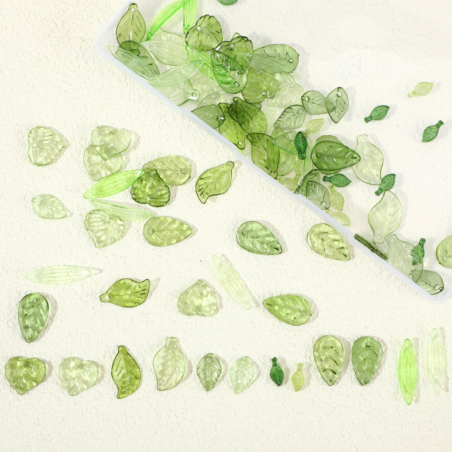 120Pcs Green Leaf Beads for Jewelry Making Acrylic Leaf Beads Charms Transparent Green Beads for Beaded Plants Earrings Necklaces Bracelets Pendants DIY Crafts Jewelry Assorted Leaves Bead Caps Set