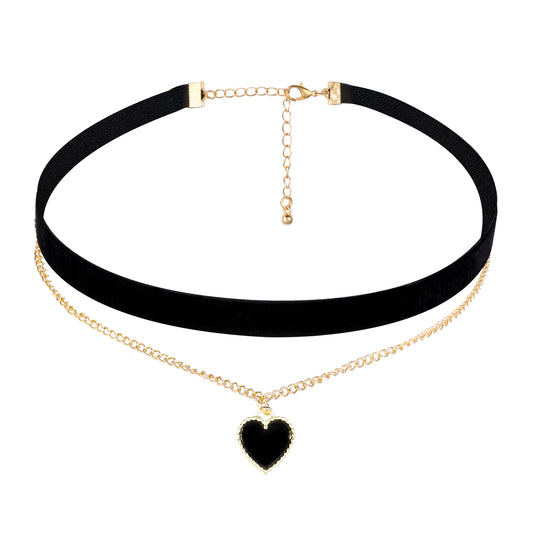 HekouJiub Black Heart Choker Necklace for Women Black Velvet Choker Adjustable Gothic Necklace Classic Vintage Heart Choker Necklace 90s Ribbon Choker Collar for Women Girls Halloween Cosplay Party