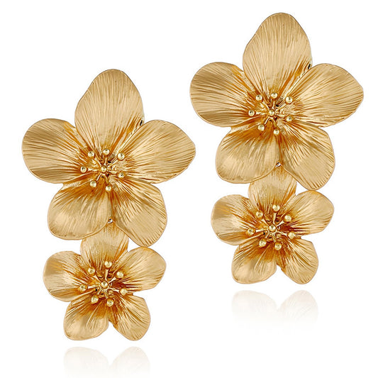 Gold Earrings for Women Trendy,Chunky Gold Flower Stud Earrings, Statement Stud for Women, Large Flower Dangling Ear Rings